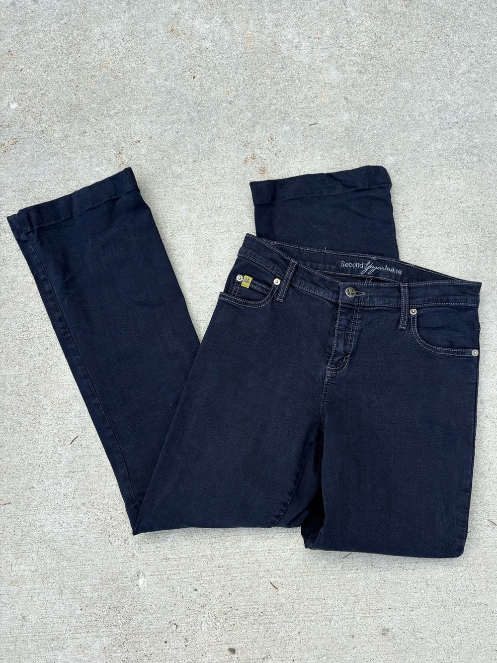SECOND YOGA JEANS STRAIGHT LEG JEANS